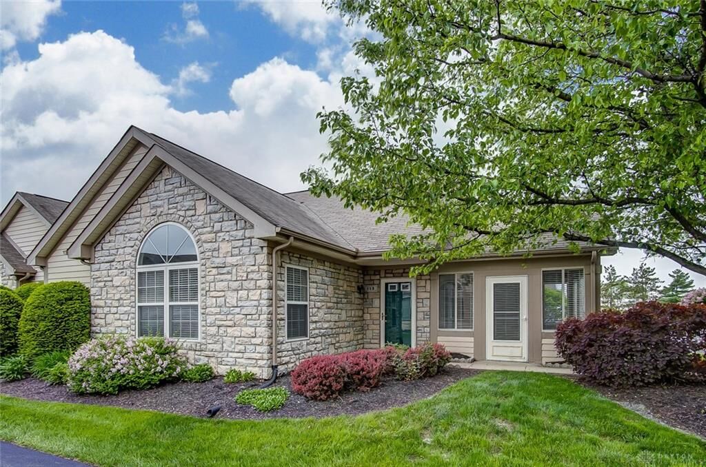 Property Photo: 113 Villa Pointe Drive OH 45066