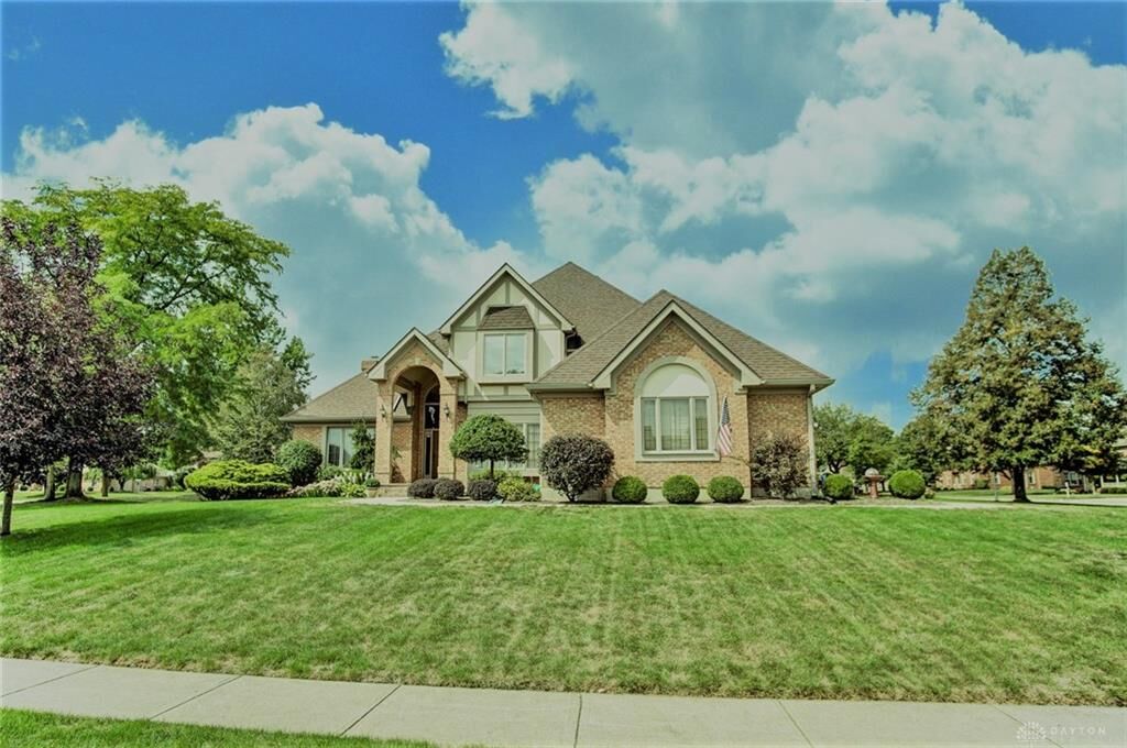 Property Photo: 602 Whispering Pines Avenue OH 45371