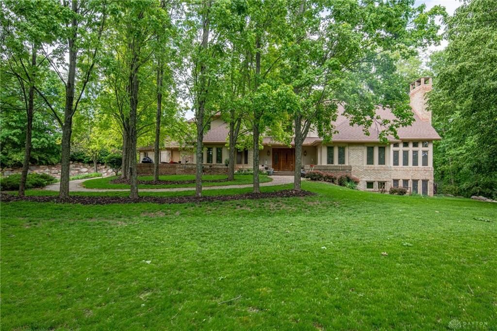 Property Photo: 1531 Shore Woods Drive OH 45459
