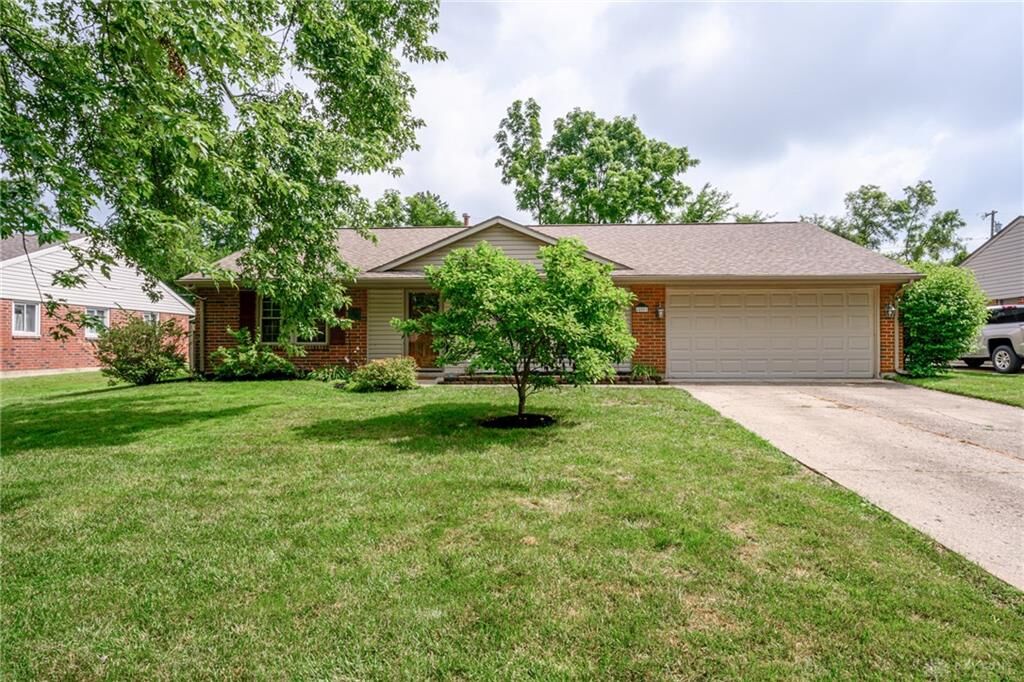 Property Photo: 4400 Hillcrest Drive OH 45305
