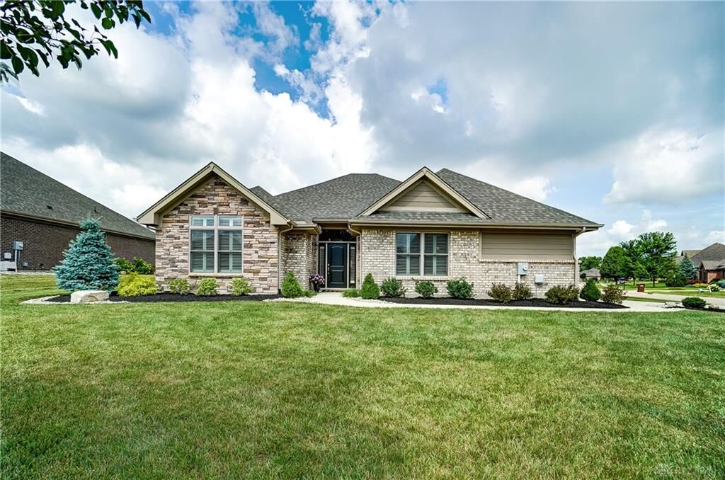Property Photo: 824 St Simon Lane OH 45458