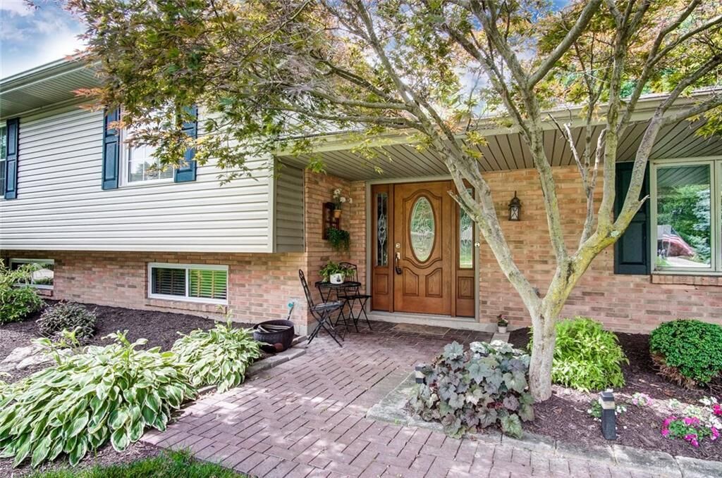 Property Photo: 7651 E Von Dette Circle OH 45459