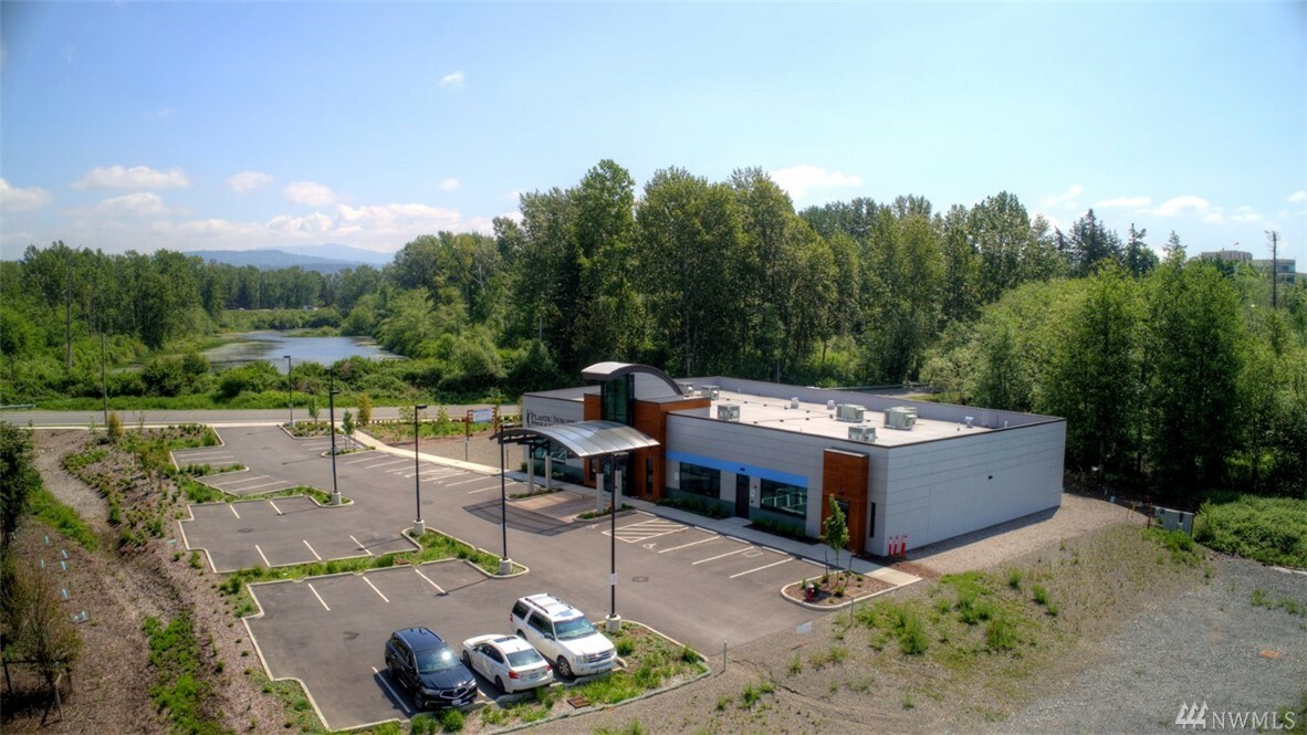 Property Photo:  2500 Squalicum Pkwy 101  WA 98225 