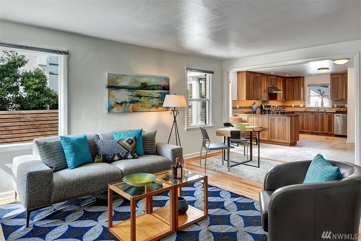 Property Photo: 3908 W Dravus St WA 98199