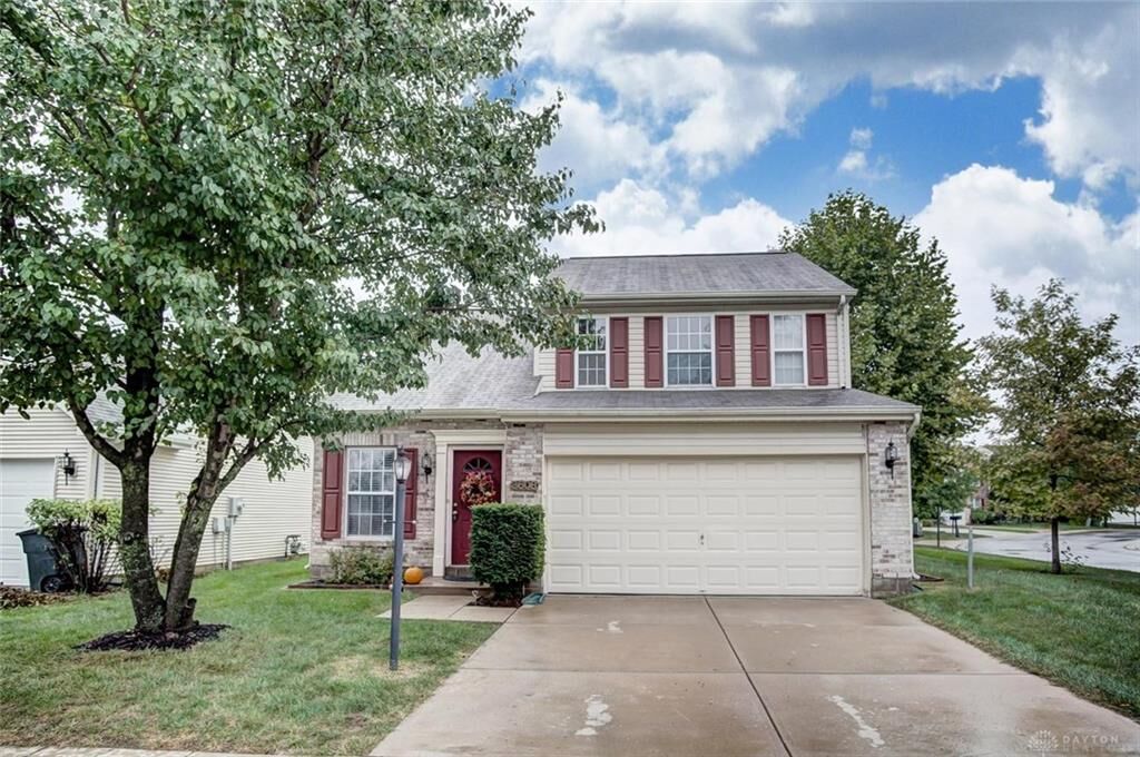 Property Photo: 3608 King Edward Way OH 45431