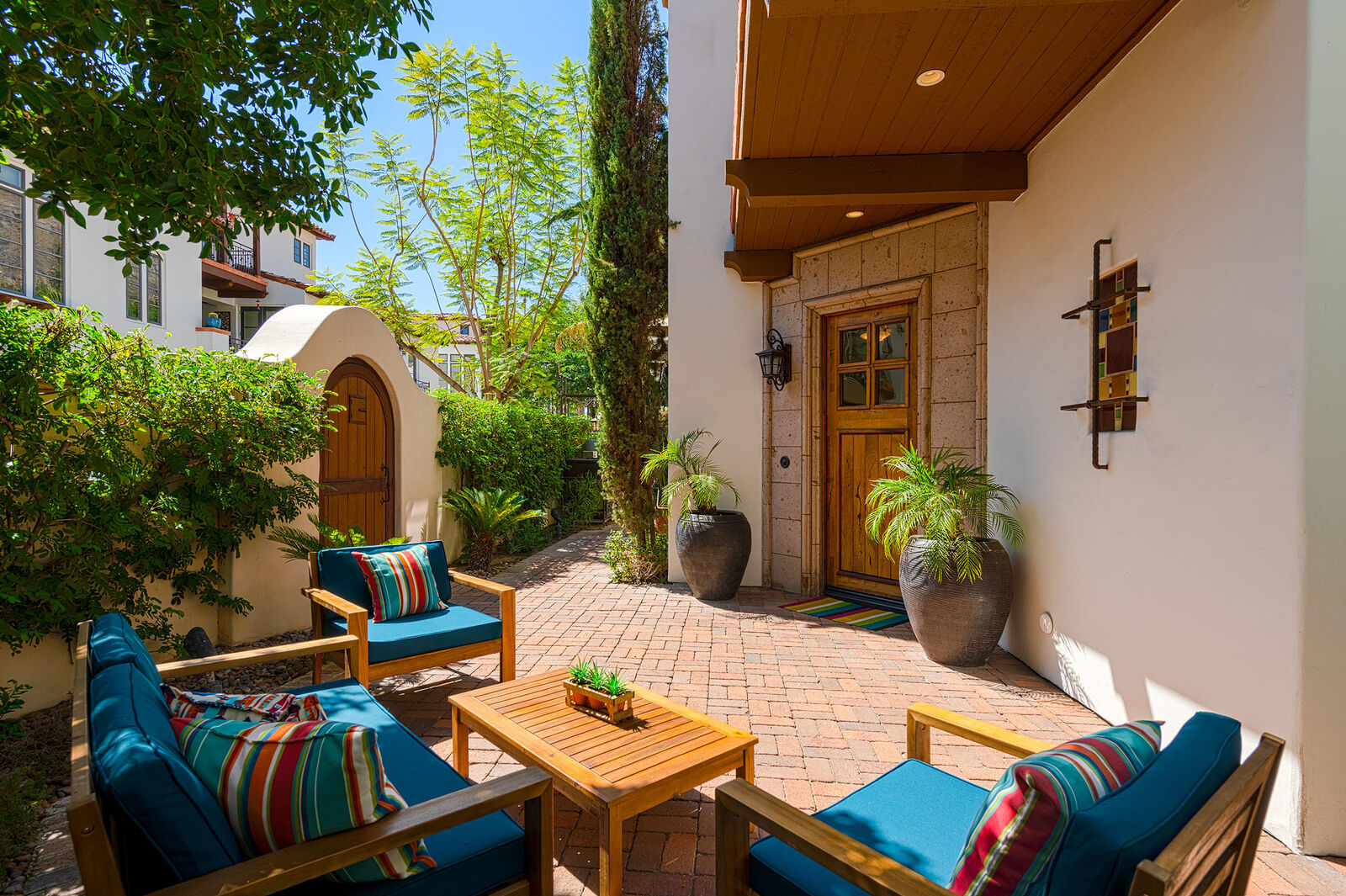 Property Photo:  253 Calle La Soledad  CA 92262 