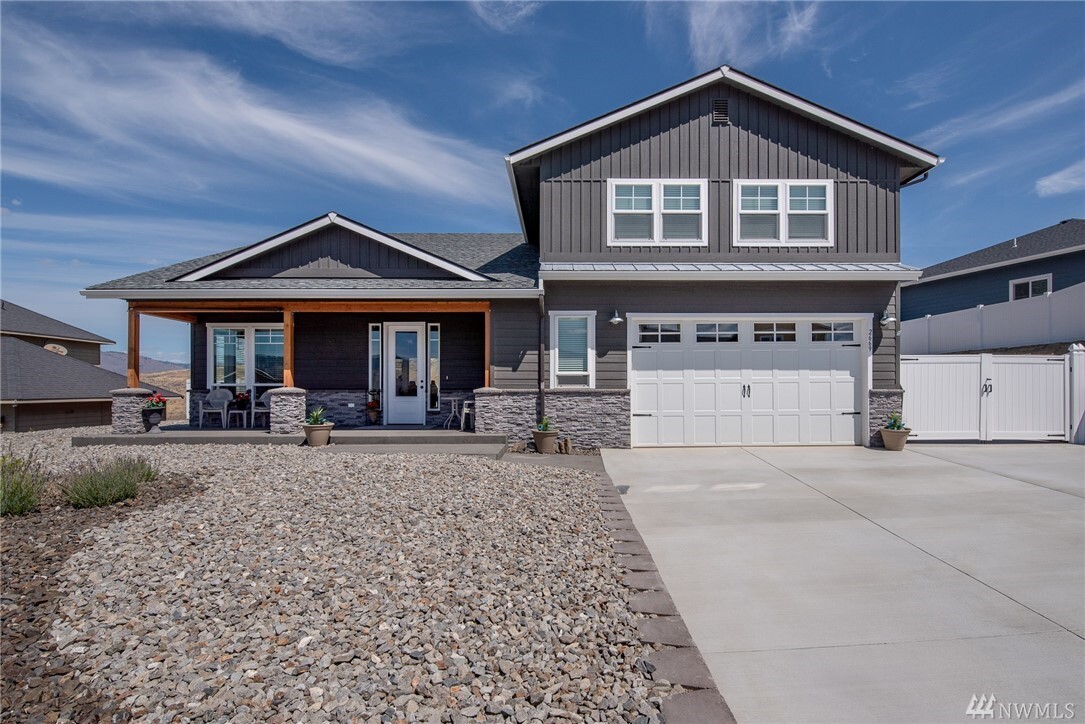 Property Photo: 2669 Fancher Landing WA 98802