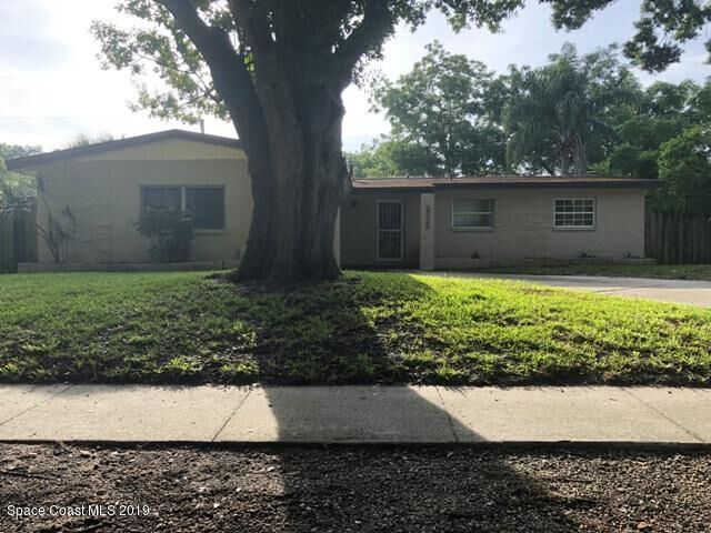 Property Photo: 2426 Auburn Drive FL 32926