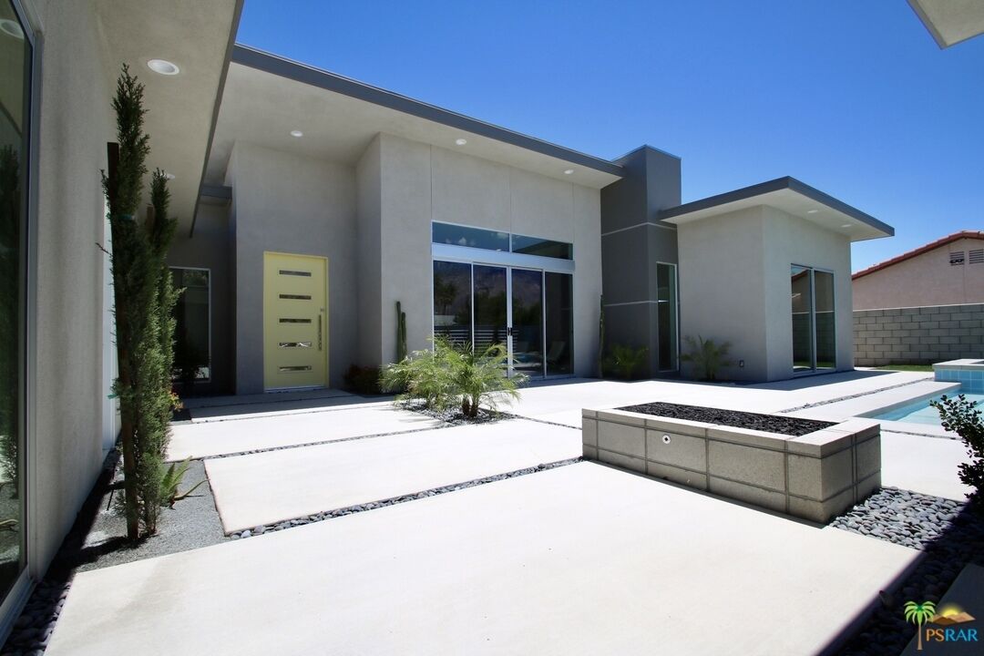 Property Photo: 2354 N San Gorgonio Road CA 92264