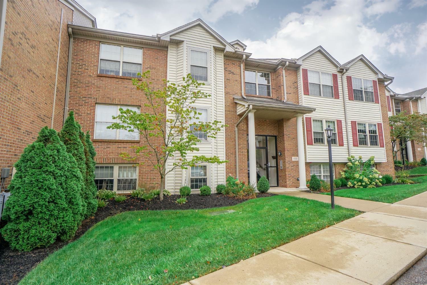 Property Photo:  153 Palisades Pointe Drive 2  OH 45238 