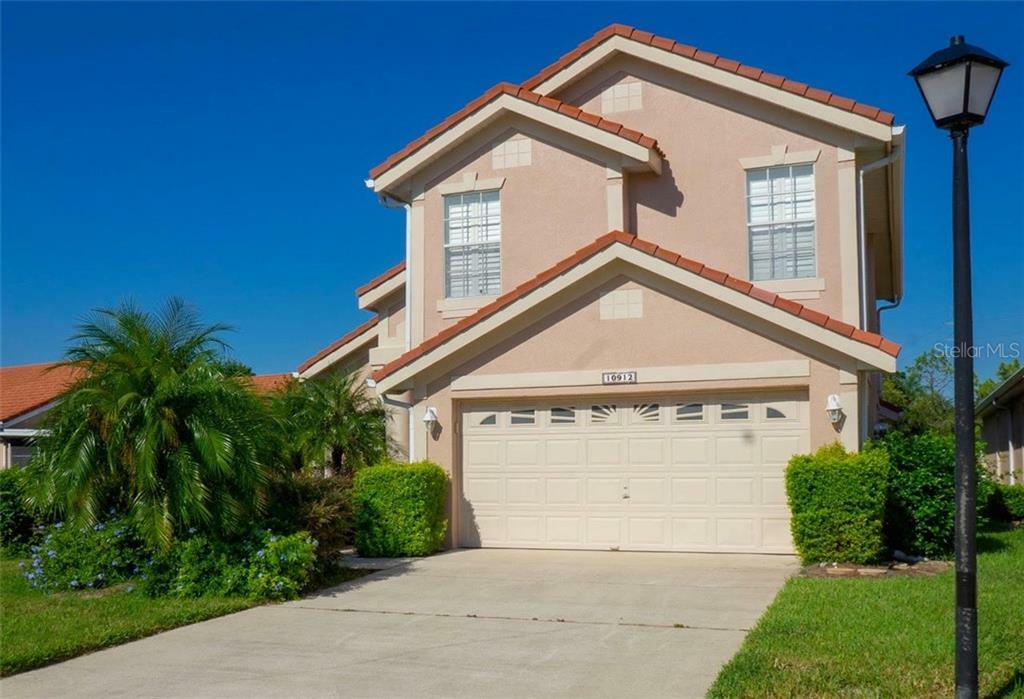 Property Photo:  10912 Waterbury Court  FL 32821 