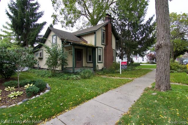 Property Photo:  531 Harrison Street  MI 48307 