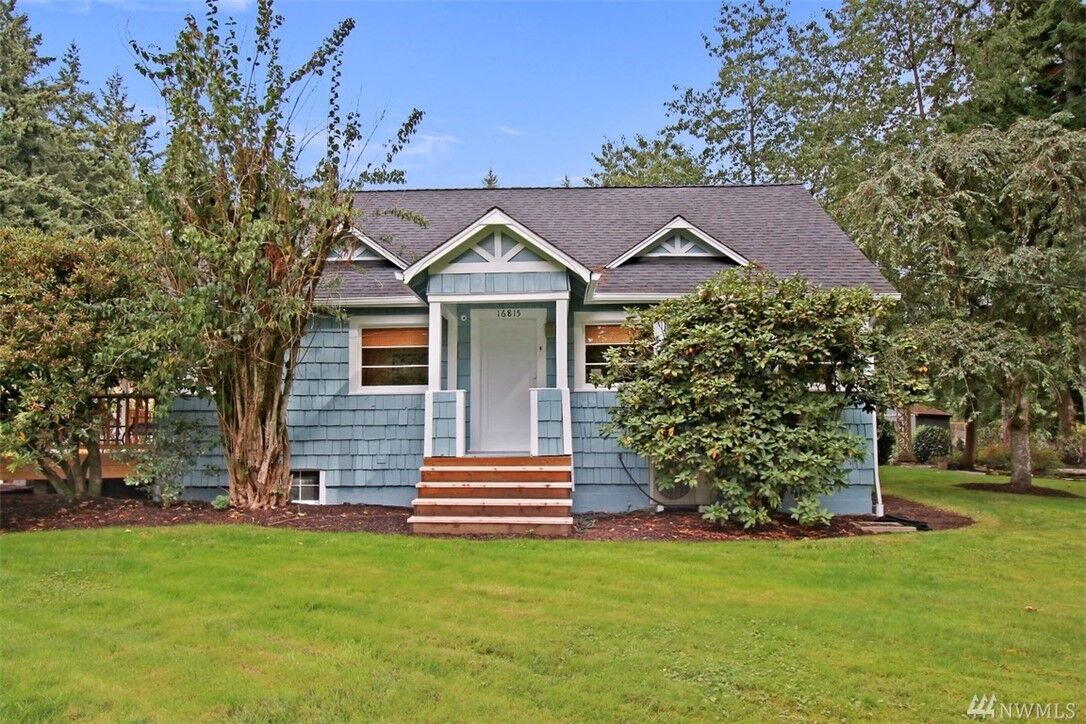 Property Photo: 16815 Snohomish Ave WA 98296