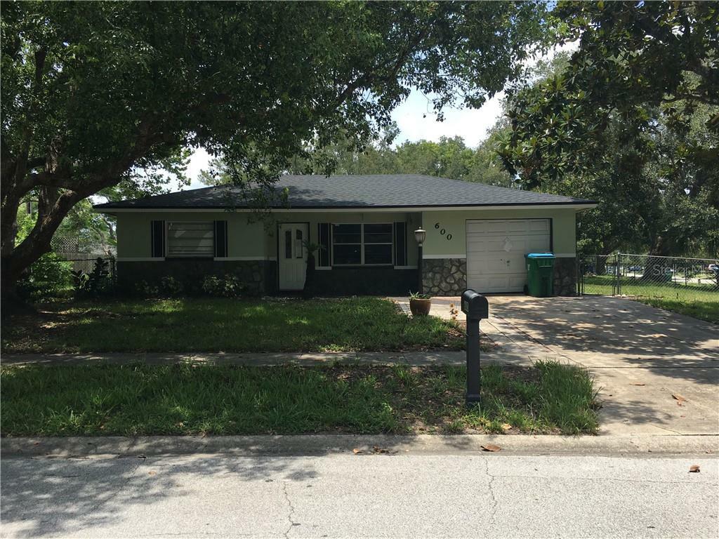 Property Photo:  600 David Street  FL 32708 