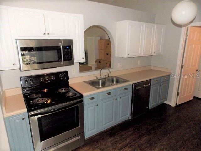 Property Photo: 1025 Evans Loop FL 33853