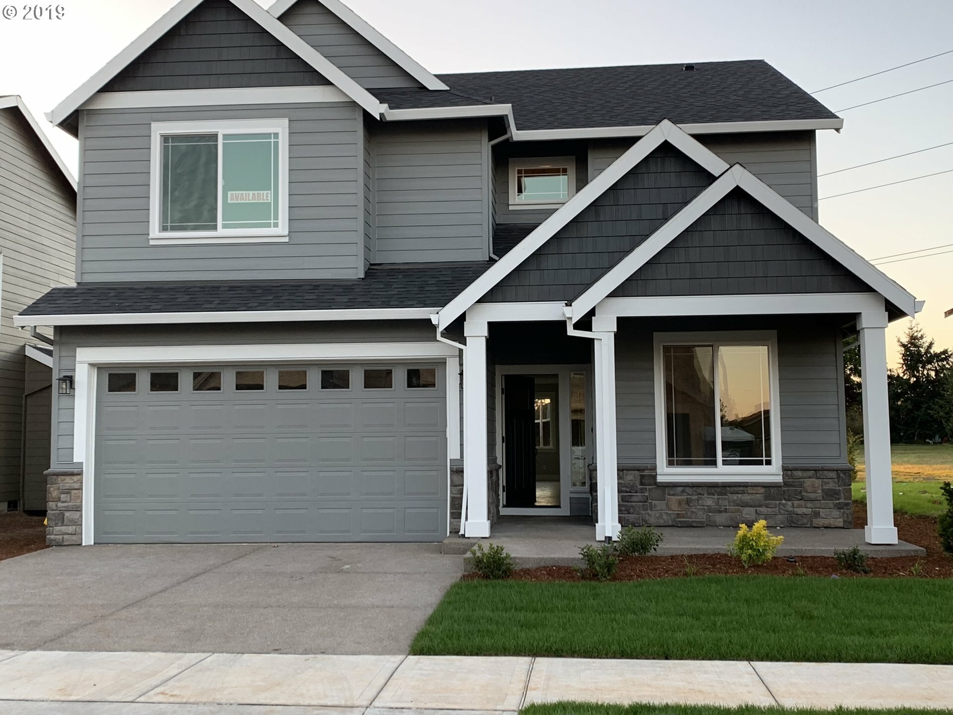 Property Photo: 12753 Myrtlewood Way OR 97045
