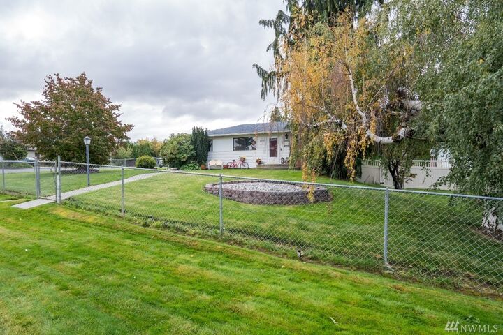 Property Photo:  1782 NE Glen Street  WA 98802
