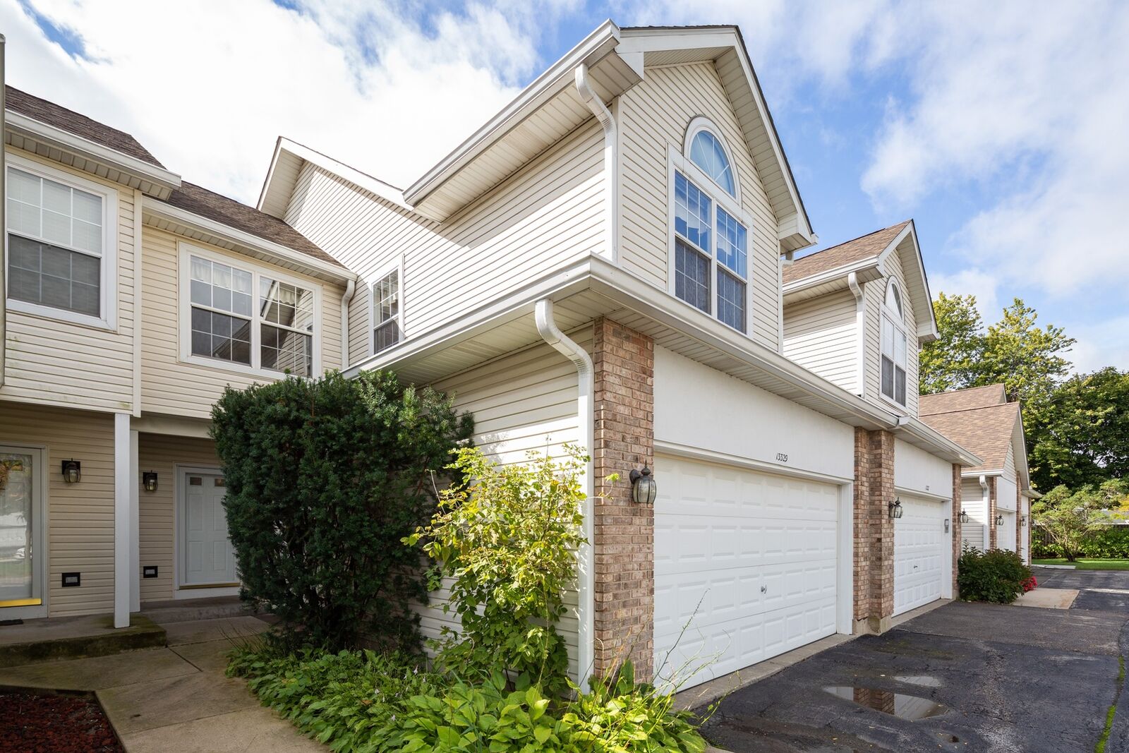 Property Photo:  13329 West Heiden Circle  IL 60044 
