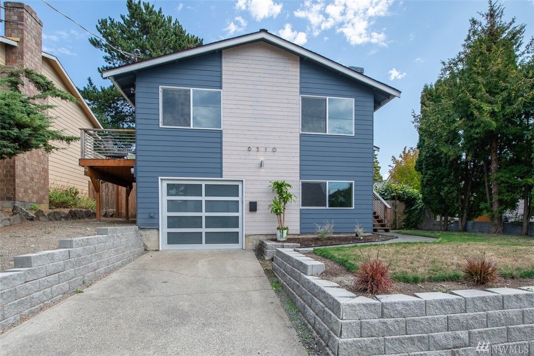 Property Photo:  6510  9th Avenue NW  WA 98117 