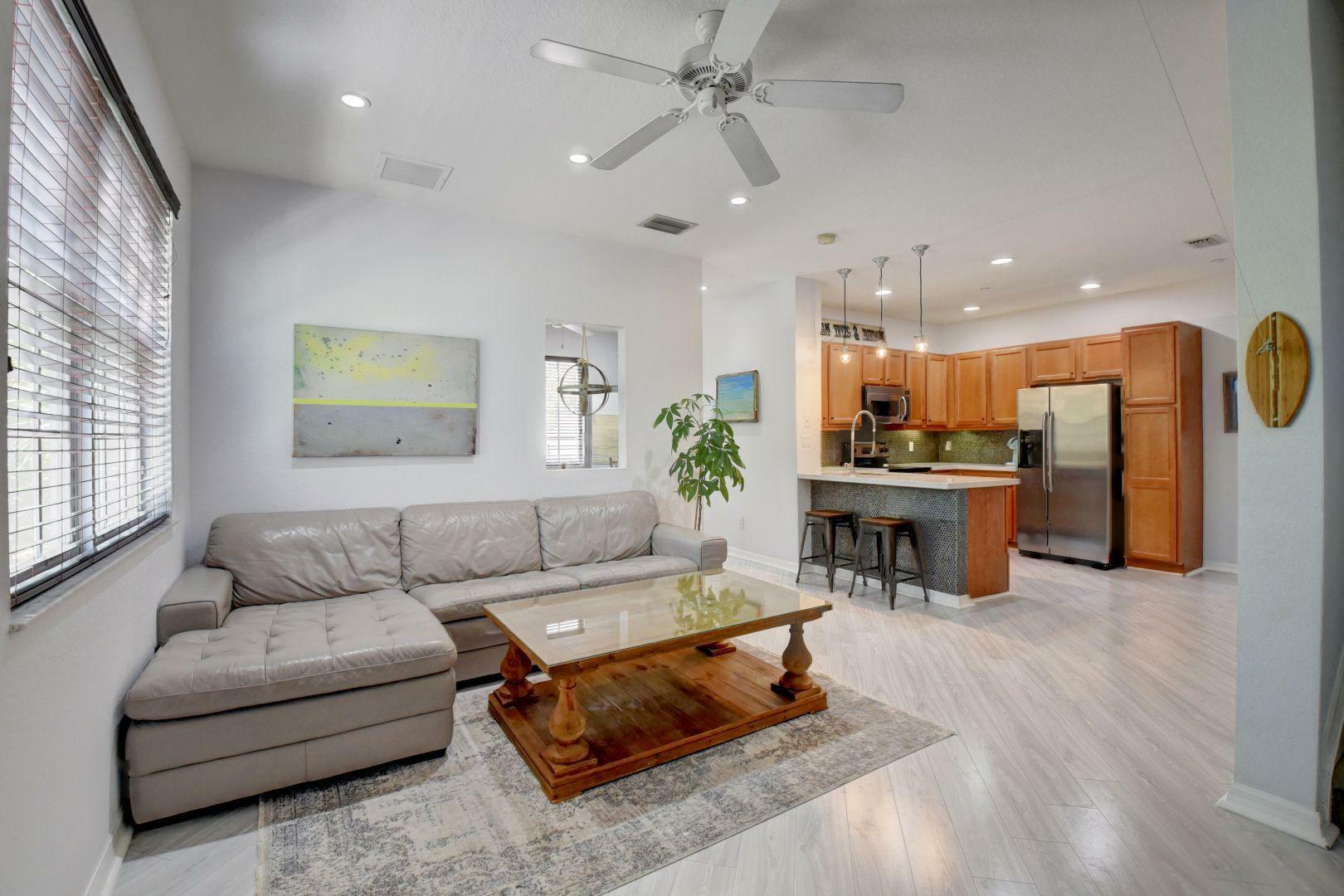 Property Photo: 111 Stone Harbor Way F1 FL 33444