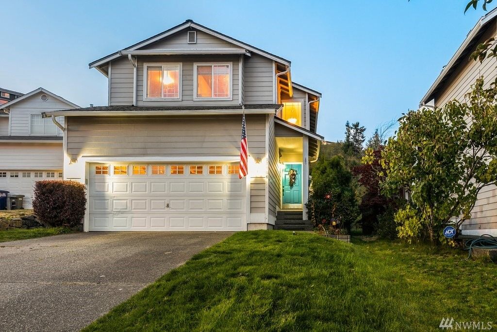 Property Photo: 17804 110th Stct E WA 98391