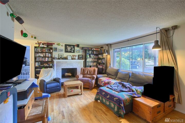 Property Photo: 2900 SW 329th Street WA 98023