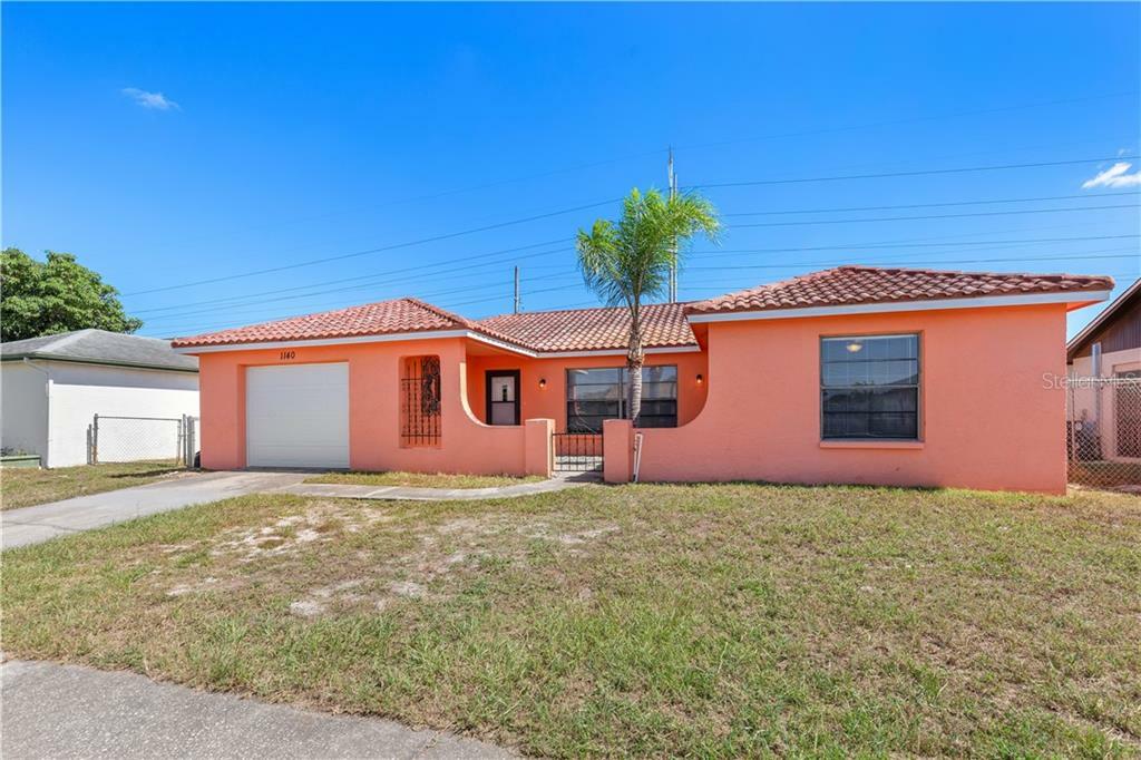 Property Photo:  1140 Mandarin Drive  FL 34691 