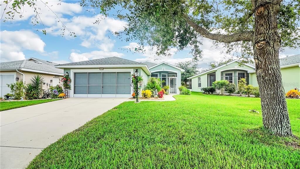 Property Photo: 27142 Nostalgia Drive FL 34748