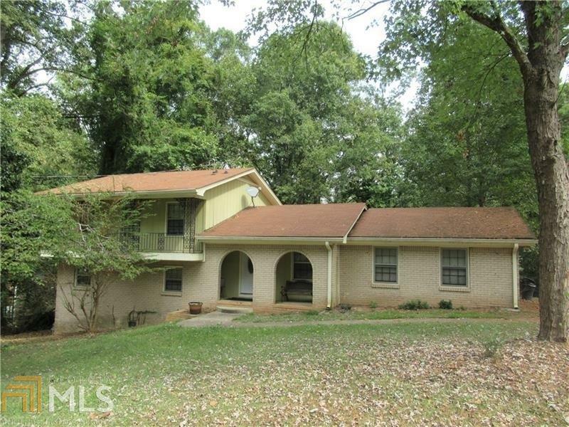 Property Photo:  1261 Pine Knoll Ln  GA 30013 