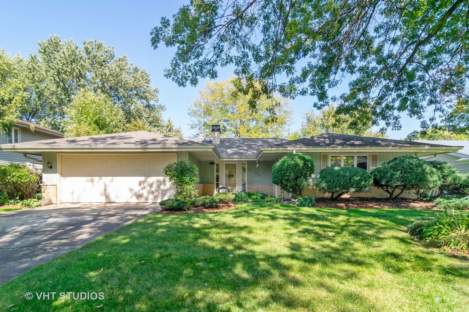 Property Photo: 21W524 Monticello Road IL 60137