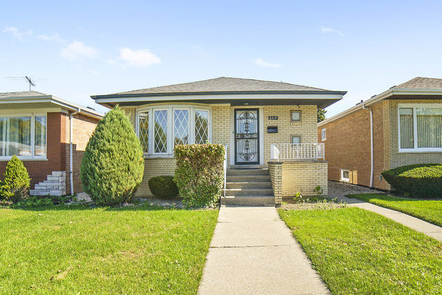 Property Photo:  8319 South Tripp Avenue  IL 60652 