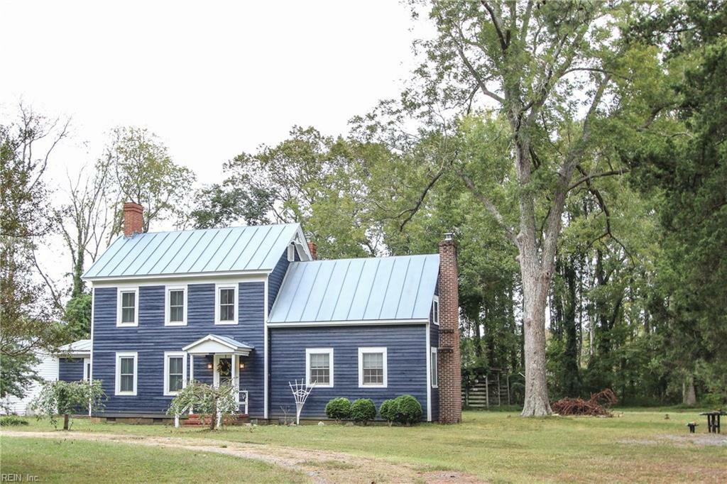 Property Photo:  222 Callis Field Lane  VA 23109 