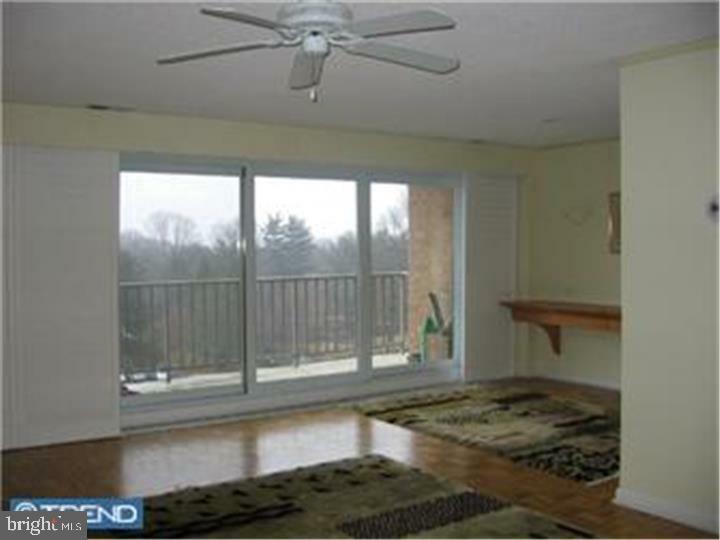 Property Photo:  501 N Providence Road 611  PA 19063 