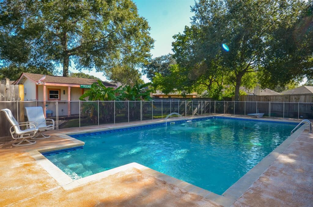 Property Photo: 739 Canyon Garden Drive TX 77450