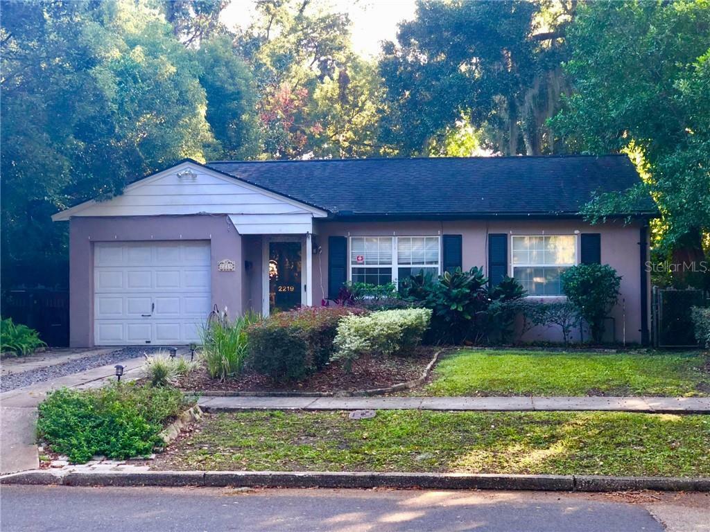 Property Photo: 2219 Musselwhite Avenue FL 32804