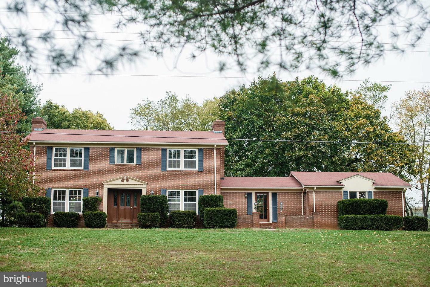 Property Photo:  1320 Bowling Green Road  VA 22630 