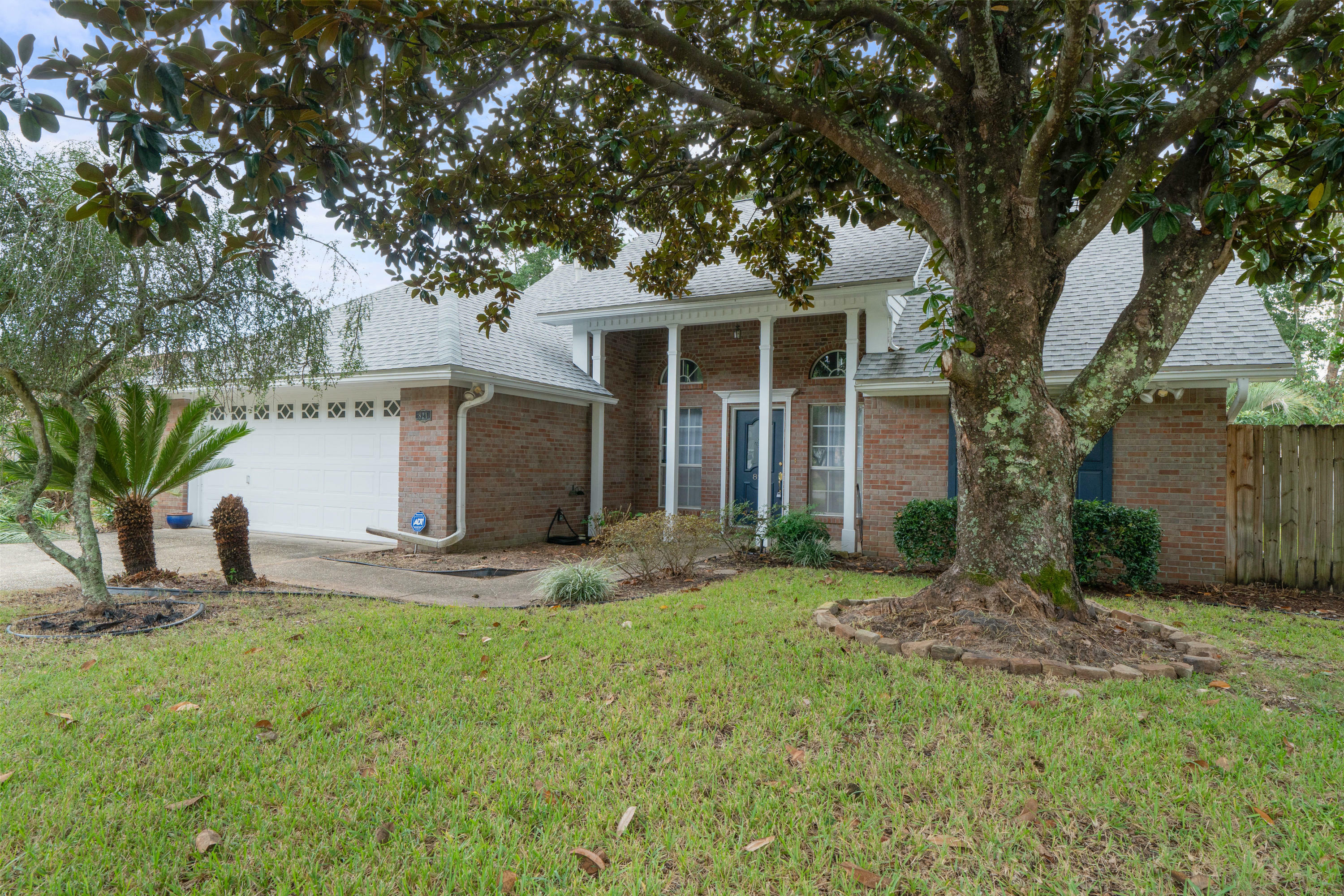 Property Photo:  821 Overbrook Drive  FL 32547 