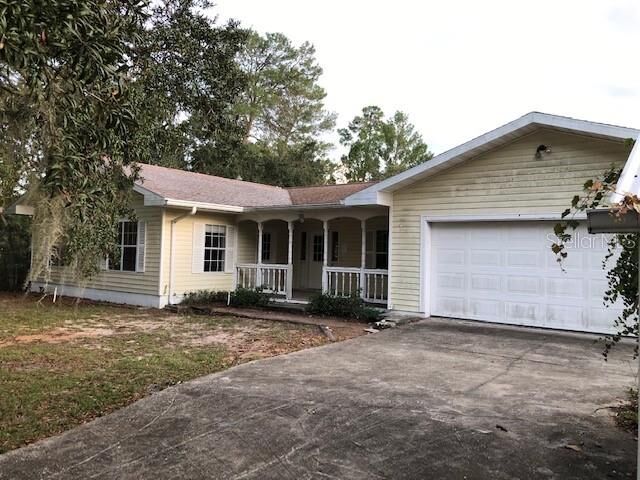 Property Photo: 11304 Lakeview Drive FL 34788