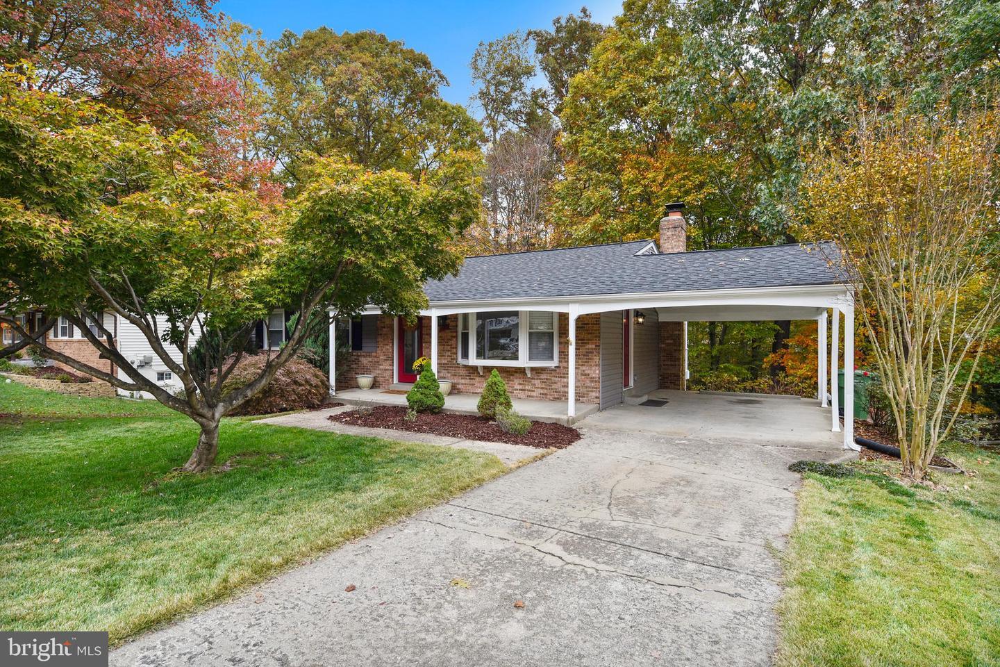 Property Photo: 11963 Cotton Mill Drive VA 22192