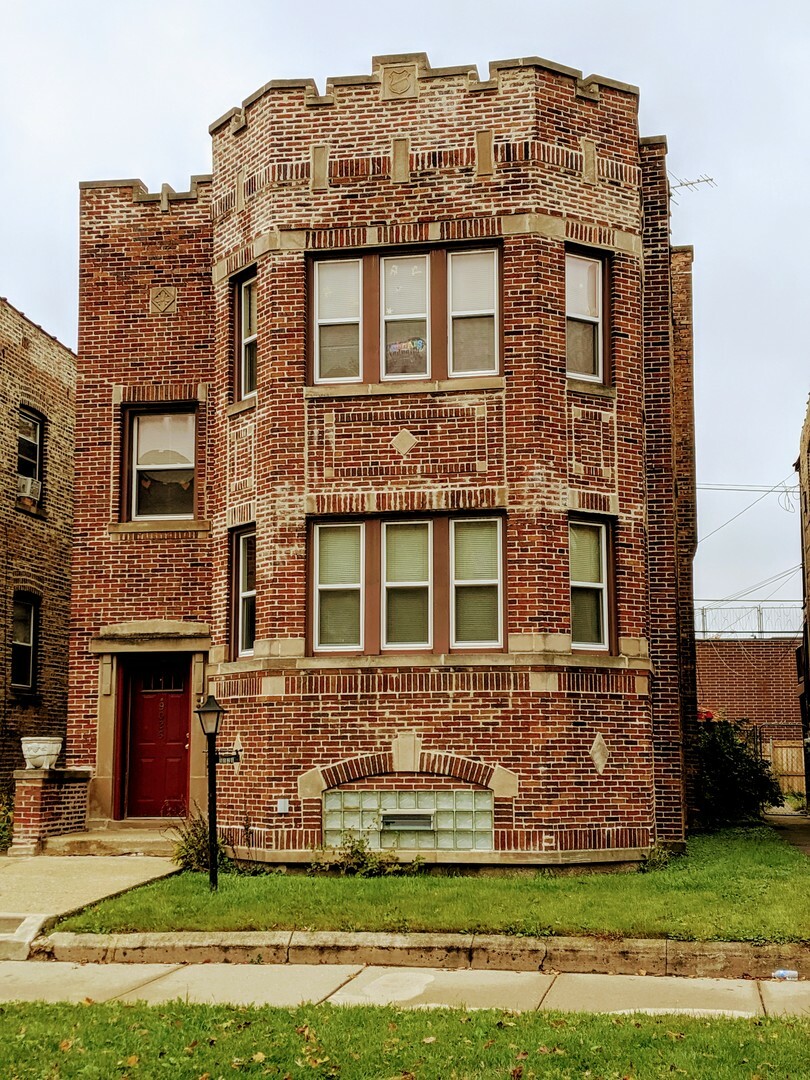 Property Photo:  9026 South Justine Street  IL 60620 