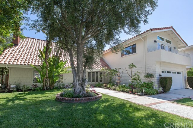 Property Photo:  4004 Ellenita Avenue  CA 91356 