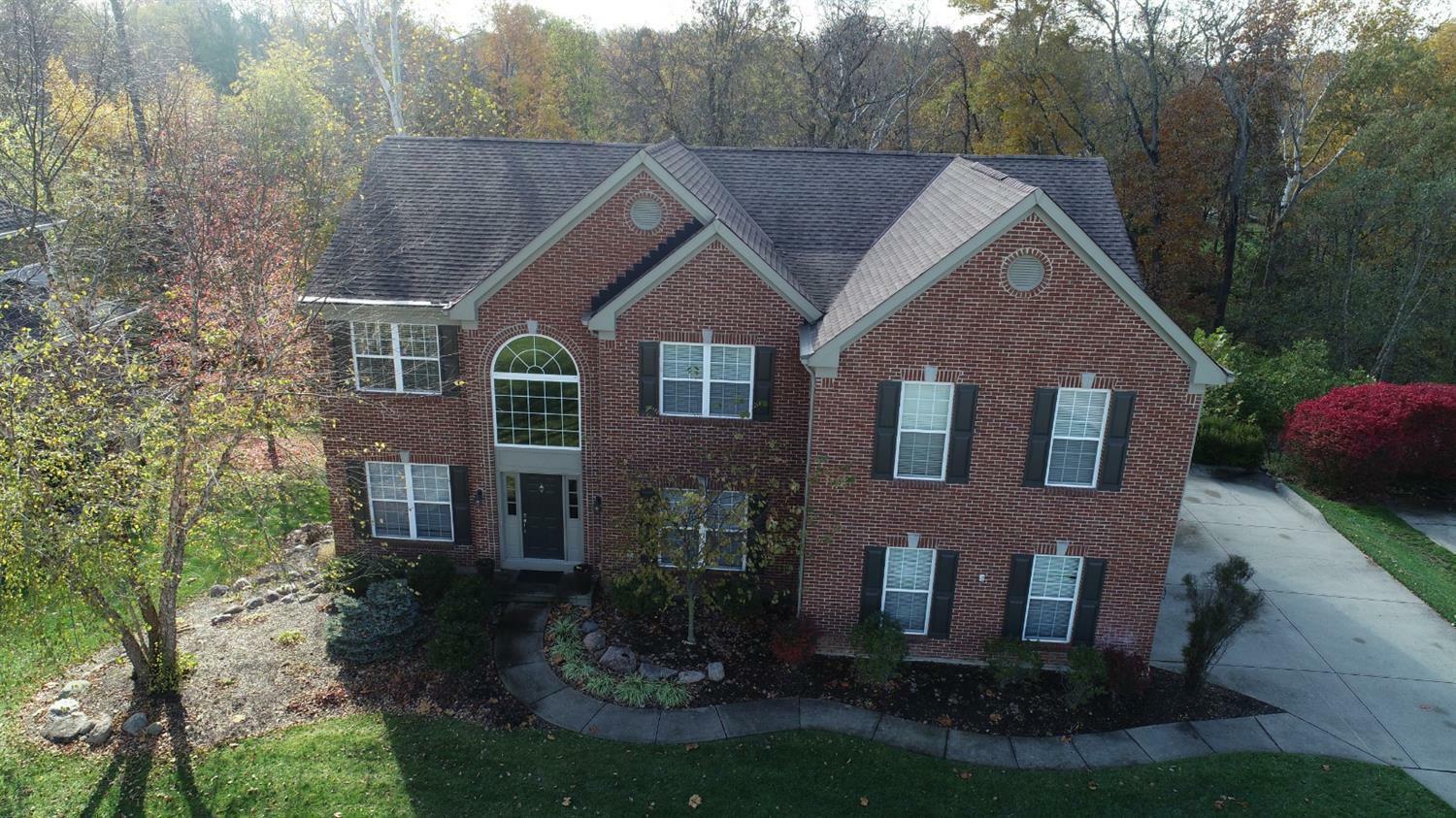 Property Photo:  6061 Windy Hollow Ct  OH 45140 