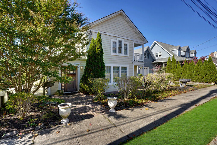 53 4th Avenue  Atlantic Highlands NJ 07716 photo