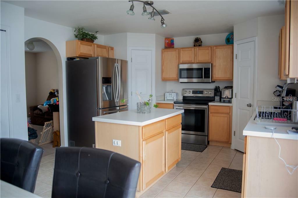 Property Photo:  10446 Fly Fishing St  FL 33569 