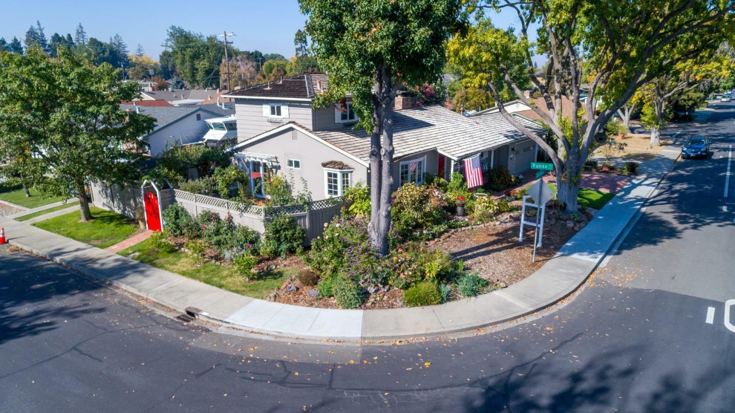 Property Photo:  624 Los Olivos Drive  CA 95050 