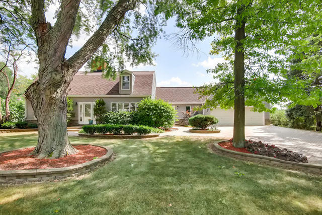 Property Photo:  294 Meadowlark Road  IL 60108 