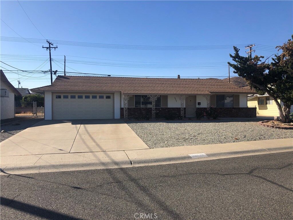Property Photo:  28525 Amersfoot Way  CA 92586 