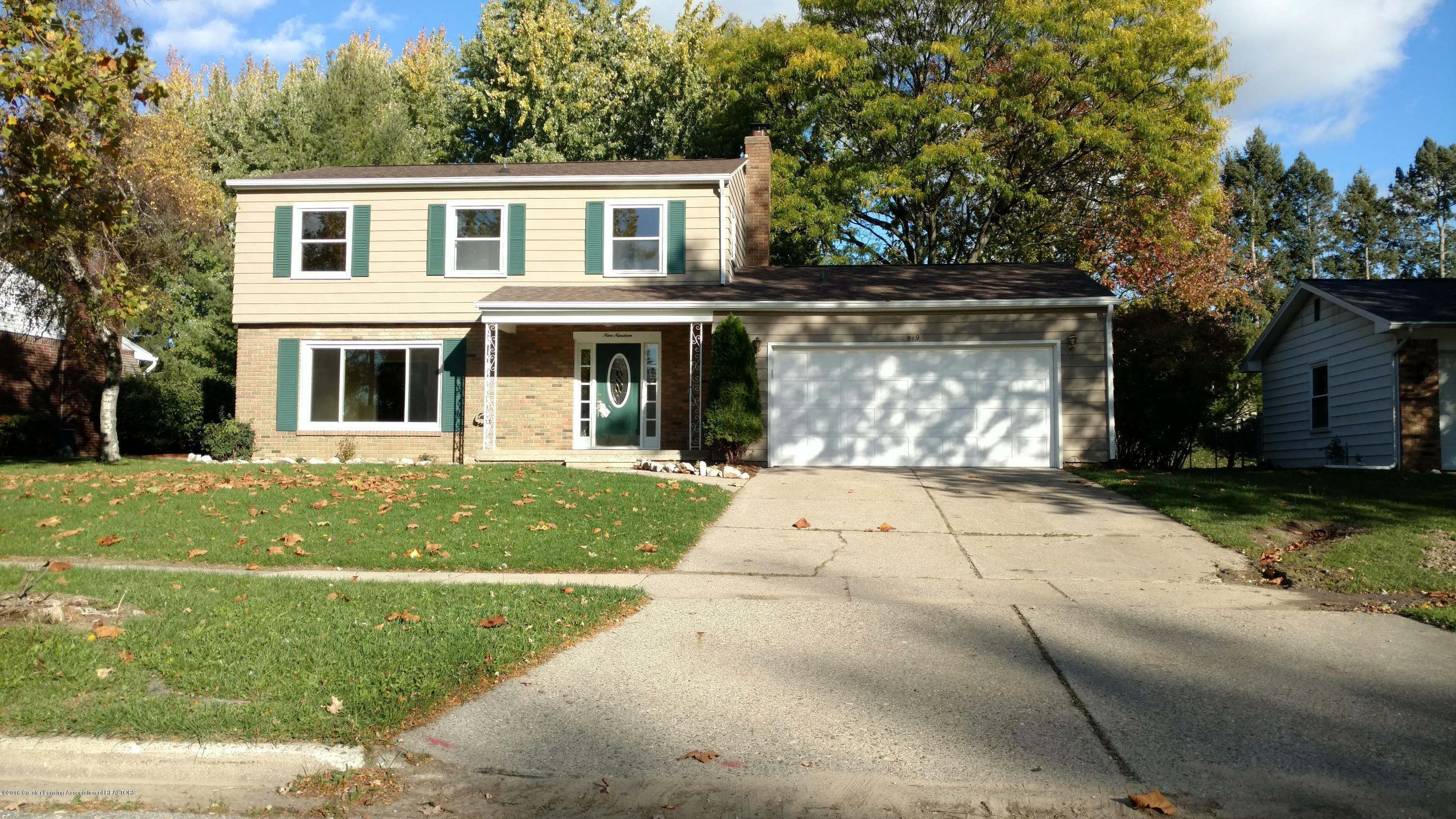 Property Photo:  919 Bennington Drive  MI 48917 