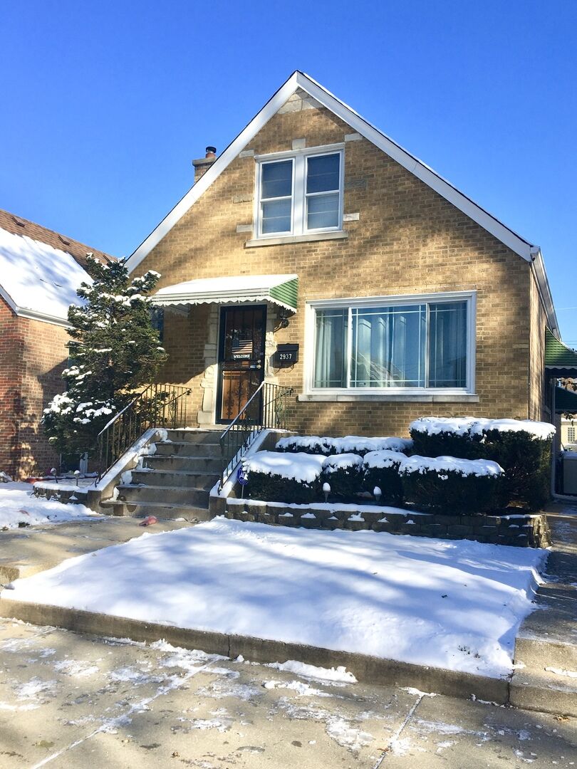 Property Photo: 2937 North Normandy Avenue IL 60634