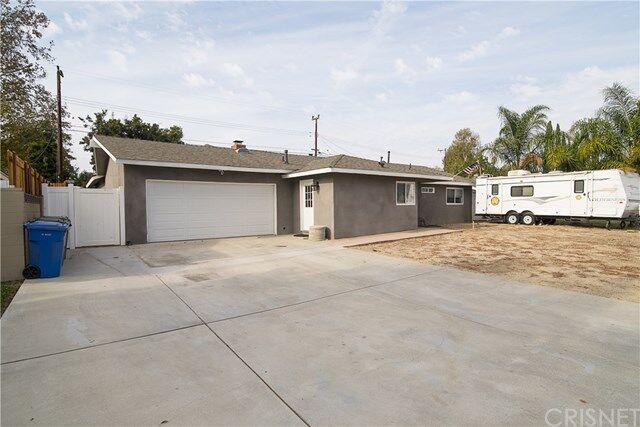 Property Photo:  3591 Hearst Drive  CA 93063 